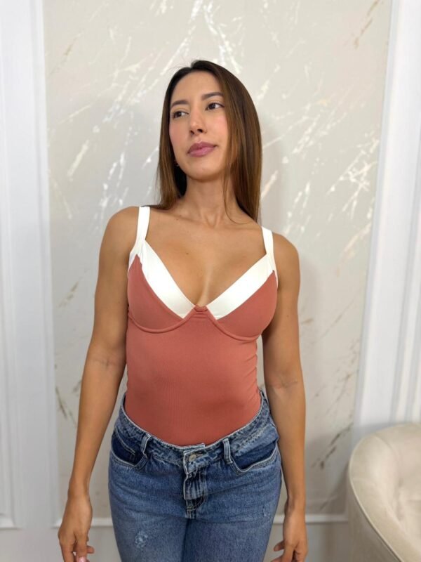 BODY BRENDA